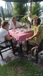 Pool Party & Grill (6)